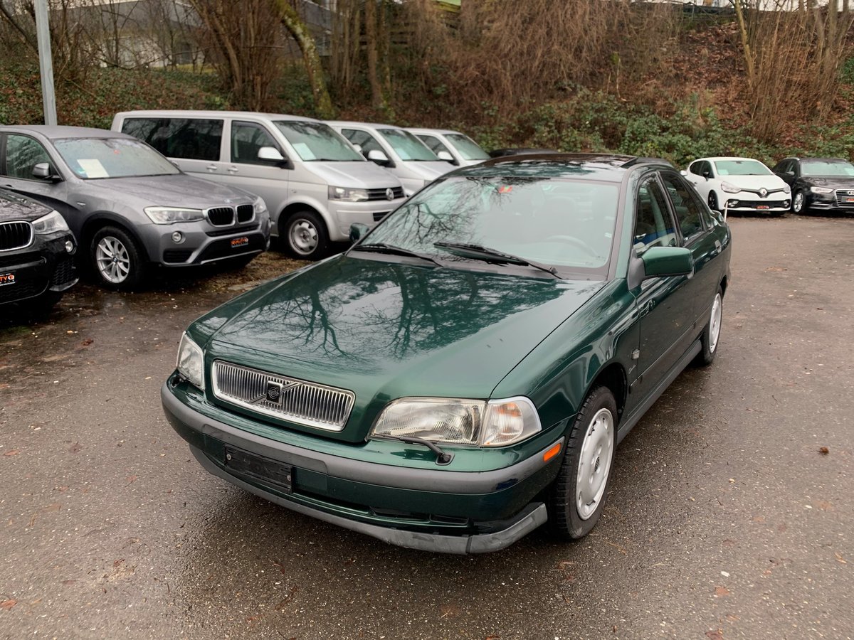 VOLVO S40 2.0 gebraucht für CHF 1'000,