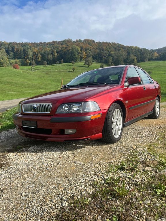 VOLVO S40 2.0 16V gebraucht für CHF 2'890,