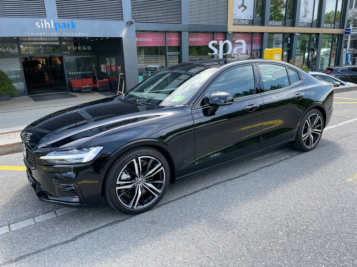 VOLVO S60 B5 AWD Benzin Mild Hybri neu für CHF 49'900,