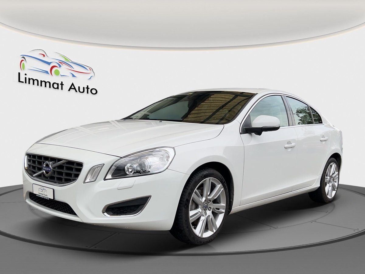 VOLVO S60 T6 AWD Kinetic Geartroni gebraucht für CHF 14'900,