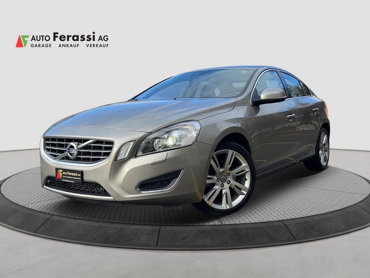 VOLVO S60 T4 Summum Powershift gebraucht für CHF 13'900,