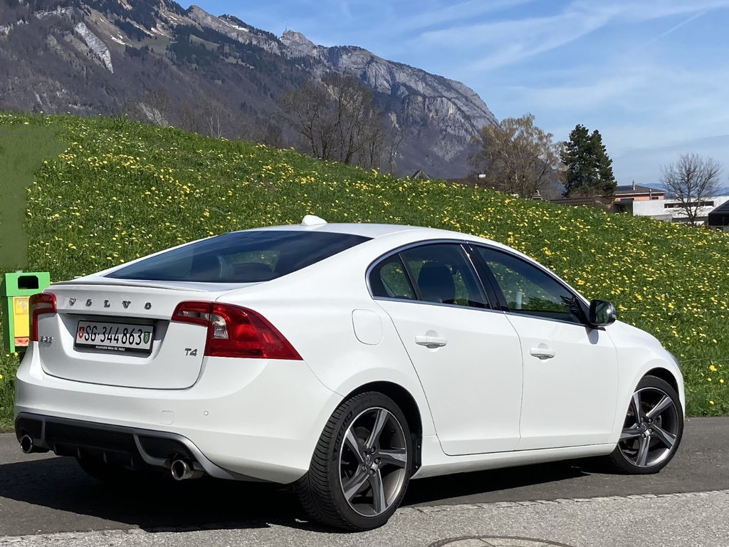 VOLVO S60 1.6 T4 R