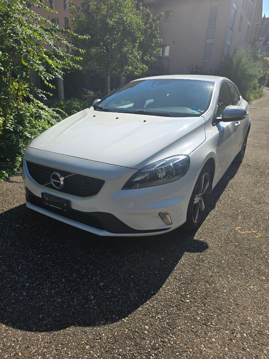 VOLVO V40 2.0 T3 Kinetic S/S gebraucht für CHF 8'000,