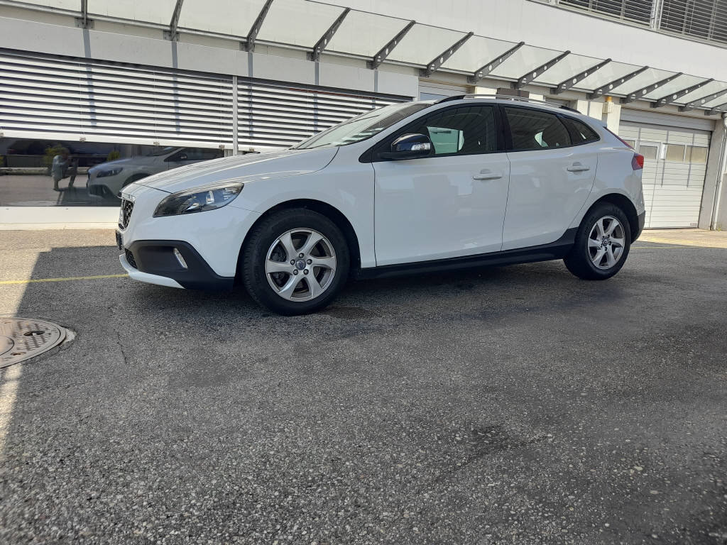 VOLVO V40 CC 1.6 D2 Kinetic S/S gebraucht für CHF 8'800,