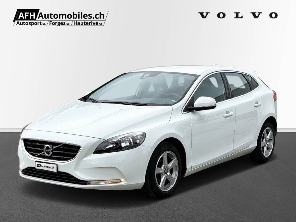 VOLVO V40 2.0 T3 Momentum S/S gebraucht für CHF 11'500,