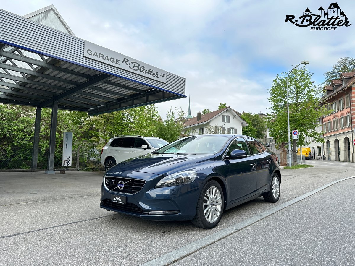 VOLVO V40 T4 Summum Powershift gebraucht für CHF 13'500,