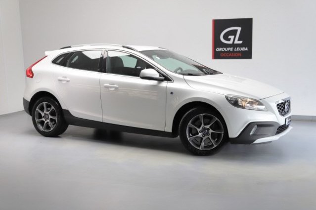 VOLVO V40 CC D4 OceanRace gebraucht für CHF 14'900,