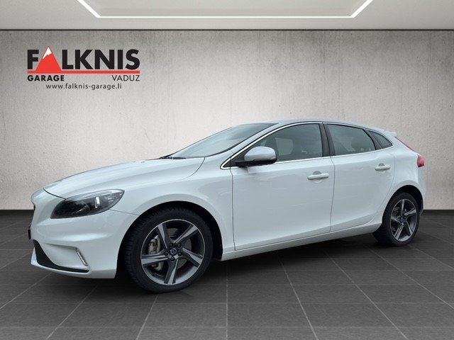 VOLVO V40 D4 Momentum Geartronic gebraucht für CHF 13'500,