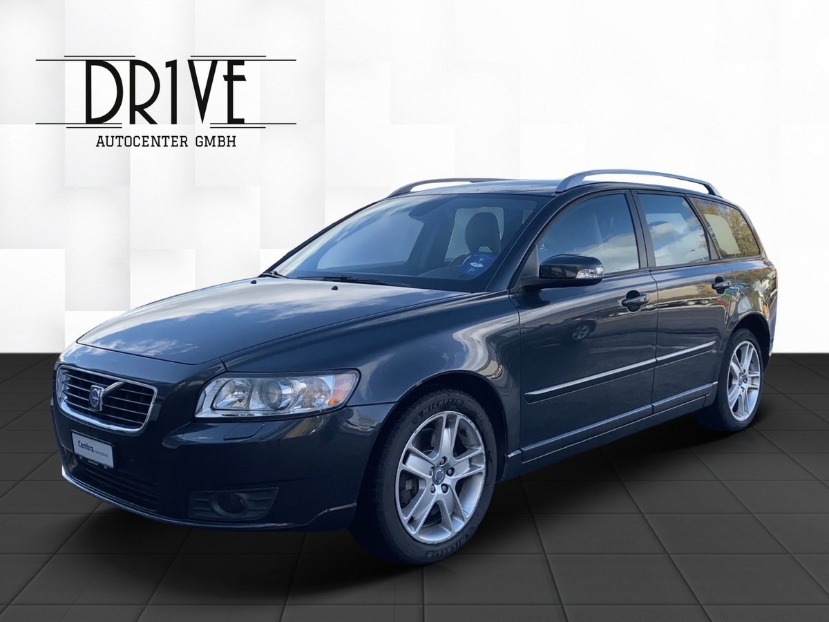 VOLVO V50 2.0D Kinetic Powershift gebraucht für CHF 8'900,