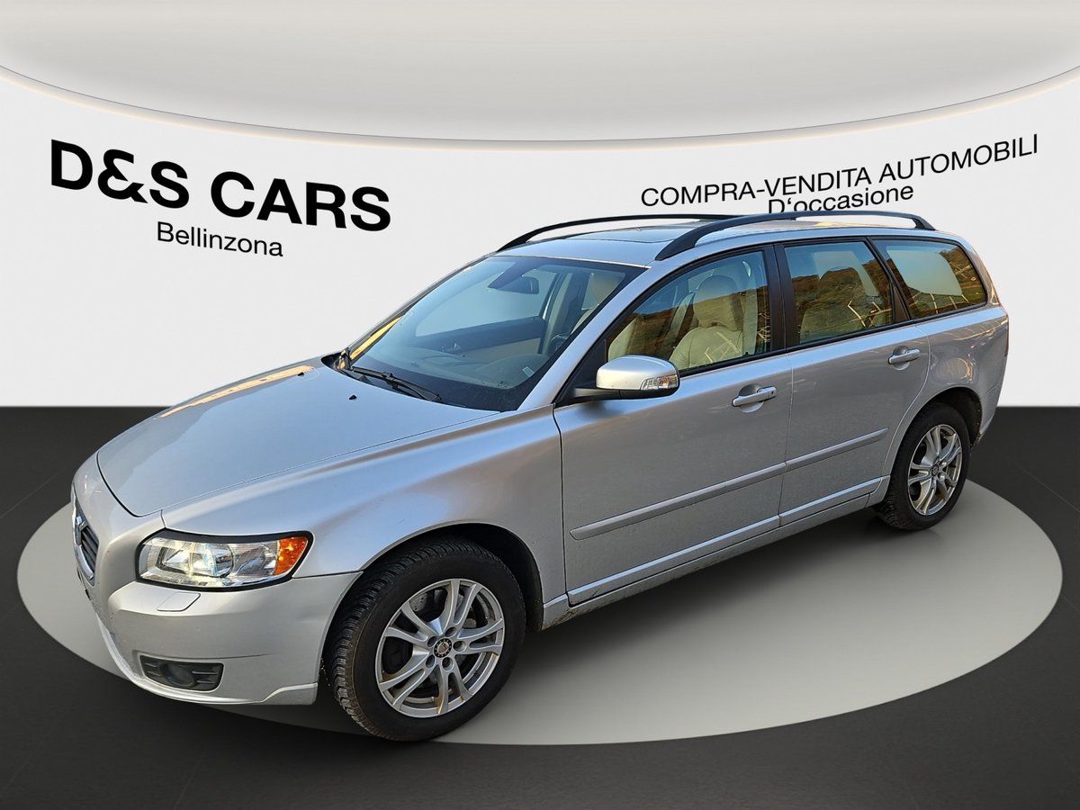 VOLVO V50 T5 AWD Kinetic gebraucht für CHF 1'900,