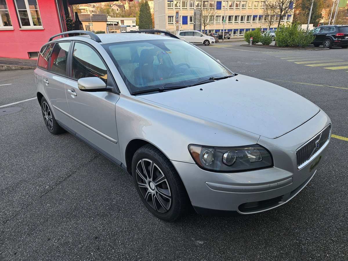 VOLVO V50 2.4 gebraucht für CHF 1'300,