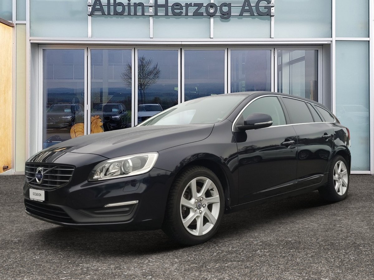 VOLVO V60 2.4 D4 Momentum AWD gebraucht für CHF 19'950,