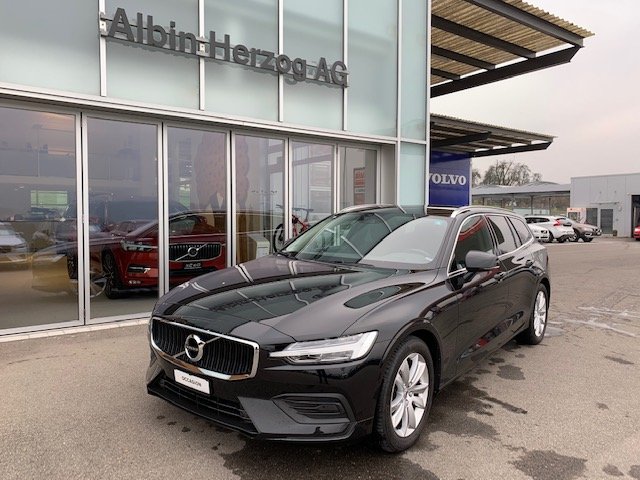 VOLVO V60 2.0 D4 Momentum AWD gebraucht für CHF 29'950,