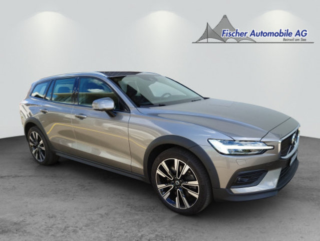 VOLVO V60 Cross Country T5 AWD gebraucht für CHF 41'500,