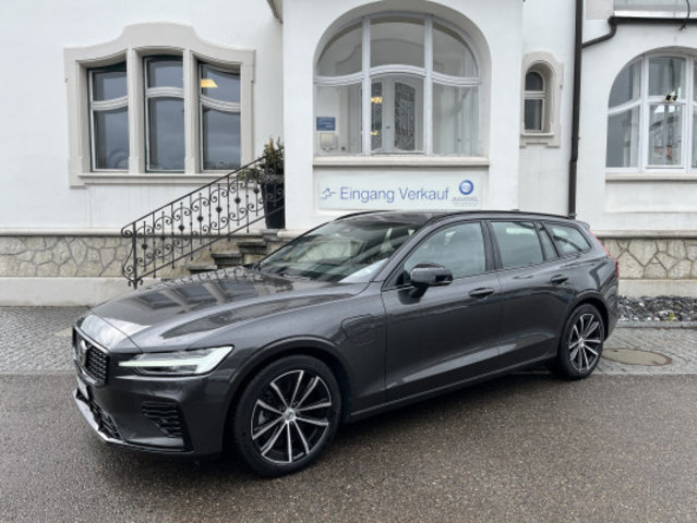 VOLVO V60 T6 eAWD Plus Dark gebraucht für CHF 43'900,