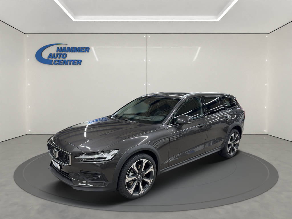 VOLVO V60 Cross Country 2.0 B4 Ult neu für CHF 66'900,