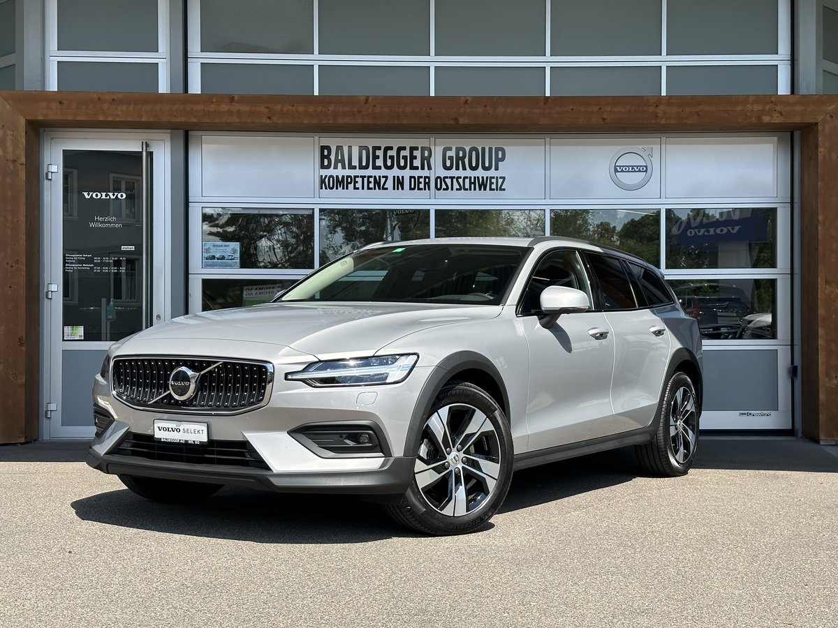 VOLVO V60 Cross Country 2.0 B4 Ult gebraucht für CHF 57'870,