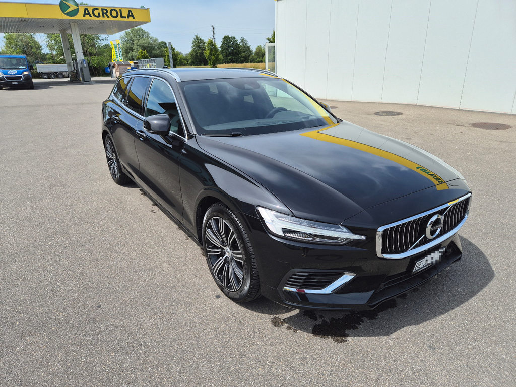 VOLVO V60 2.0 T6 TE Business eAWD gebraucht für CHF 42'900,