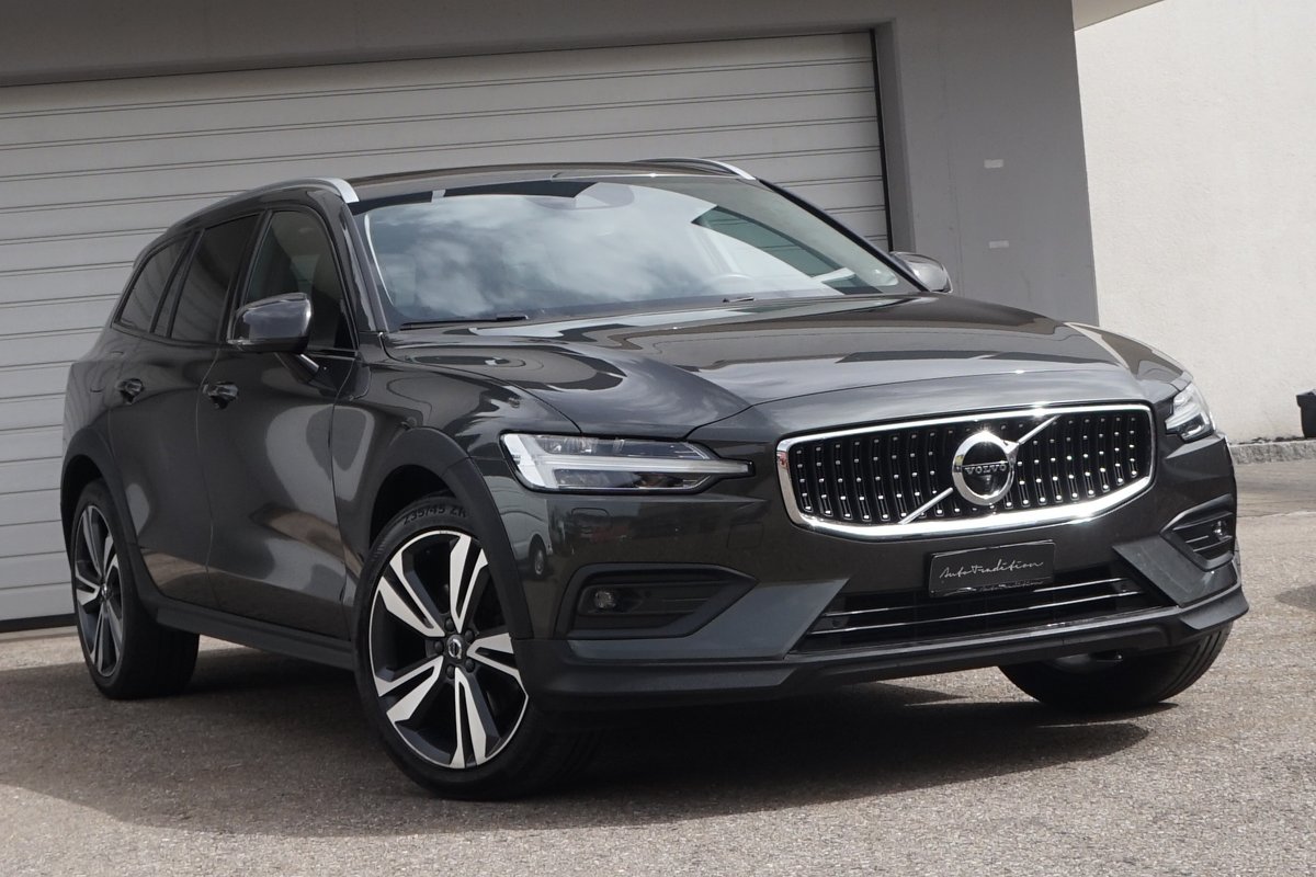 VOLVO V60 Cross Country D4 AWD