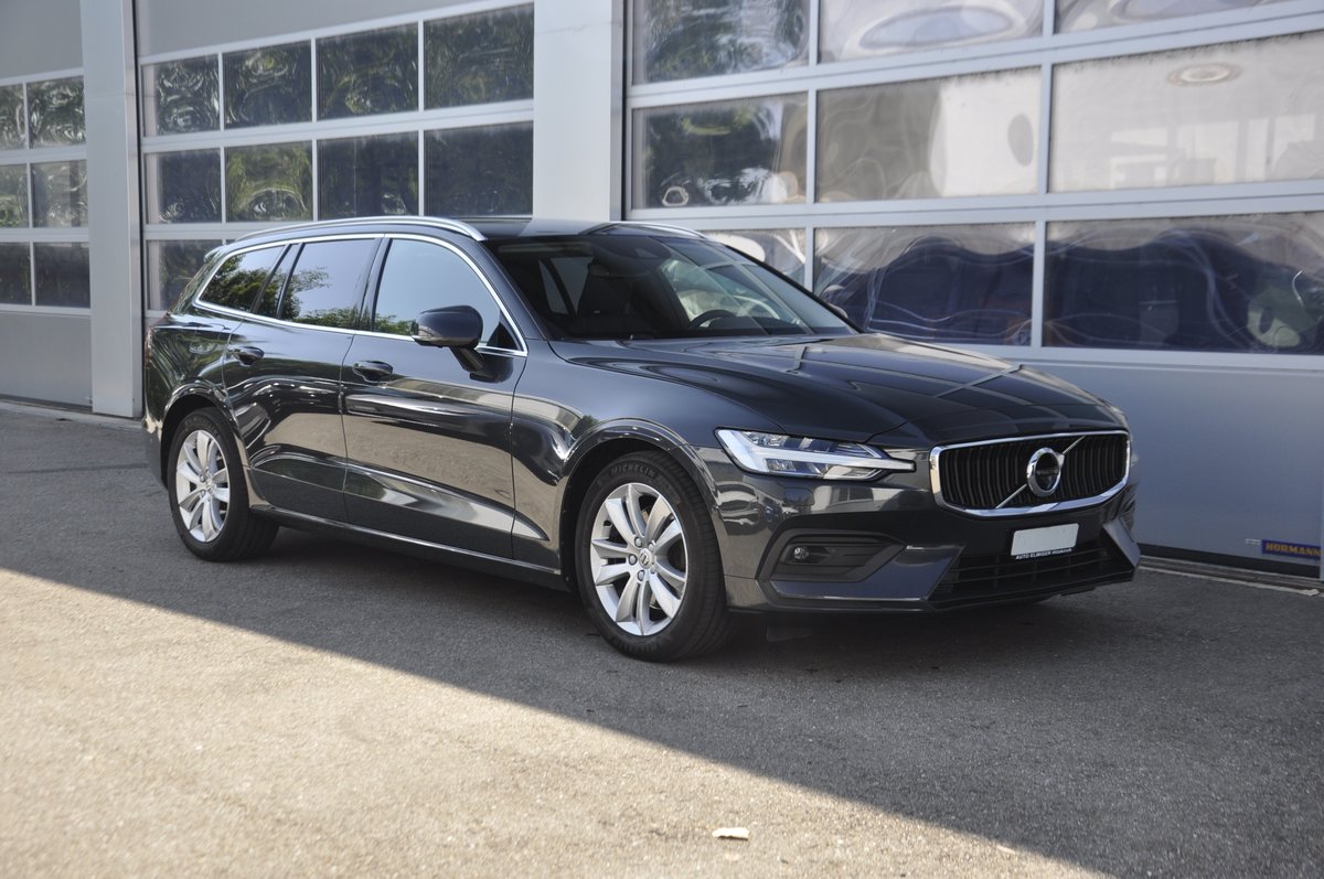 VOLVO V60 D4 Momentum Geartronic gebraucht für CHF 25'900,