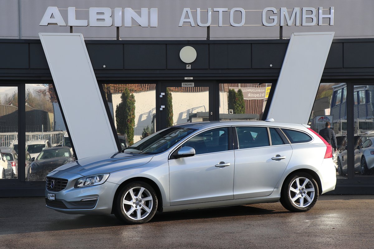 VOLVO V60 T5 Momentum Geartronic gebraucht für CHF 14'900,