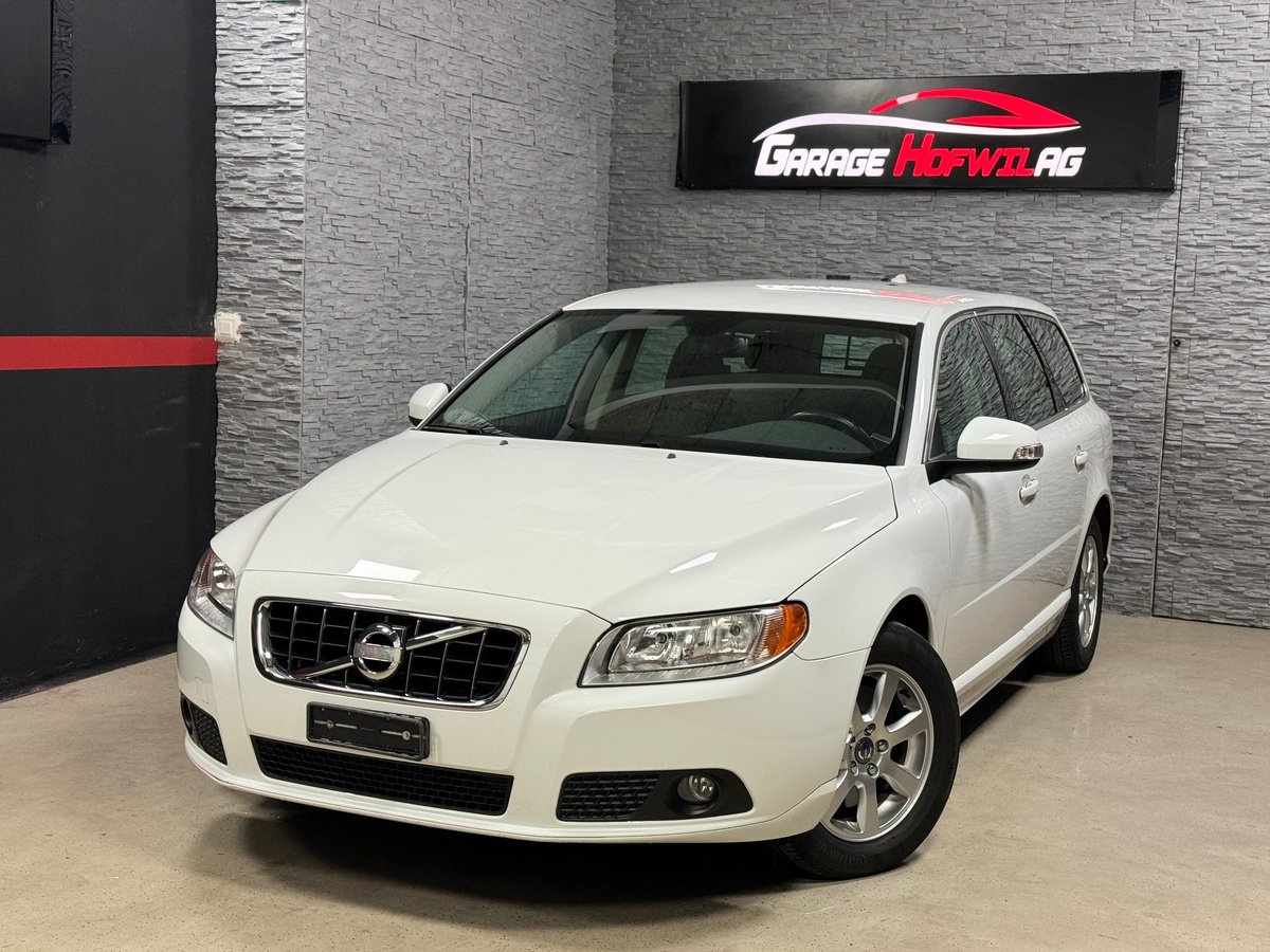 VOLVO V70 D5 AWD Kinetic Geartroni gebraucht für CHF 9'900,