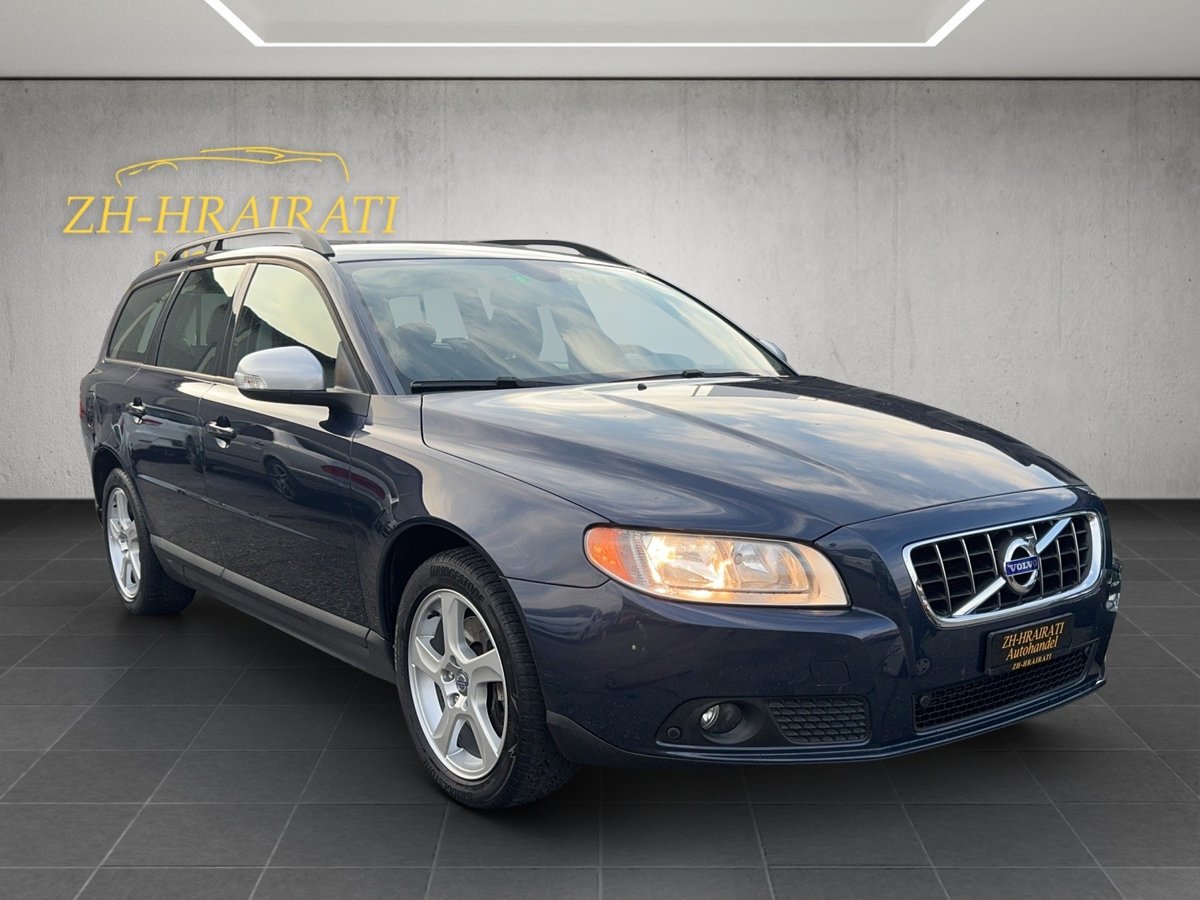 VOLVO V70 2.4D Momentum Geartronic gebraucht für CHF 6'800,