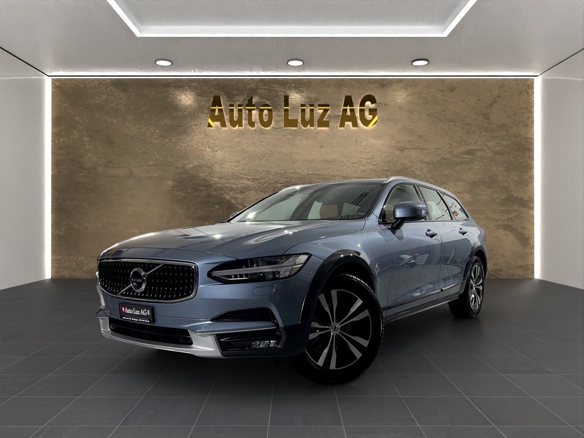 VOLVO V90 Cross Country D4 Pro AWD gebraucht für CHF 25'990,