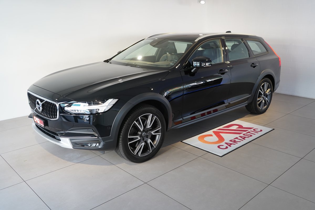 VOLVO V90 CC D5 Pro AWD gebraucht für CHF 31'890,