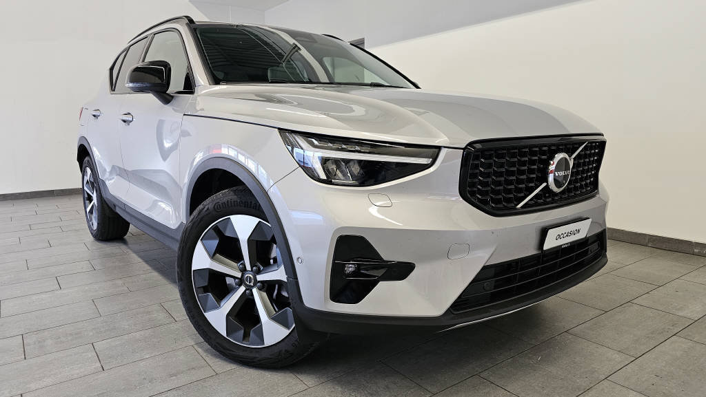 VOLVO XC40 2.0 B4 MH Ultimate Dark gebraucht für CHF 38'900,