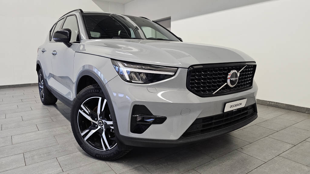 VOLVO XC40 2.0 B3 MH Plus Dark gebraucht für CHF 38'390,