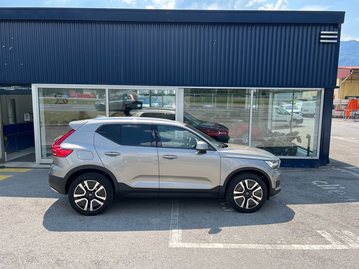 VOLVO XC40 T2 Momentum Geartronic gebraucht für CHF 32'500,