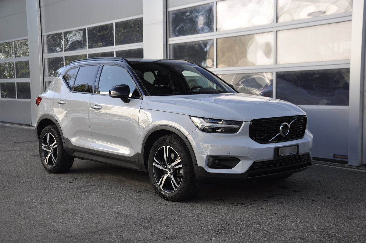 VOLVO XC40 D4 AWD R