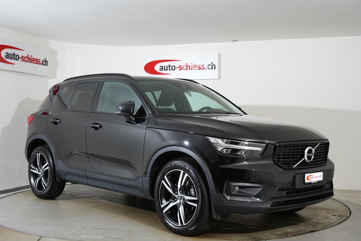 VOLVO XC40 B4 2WD R