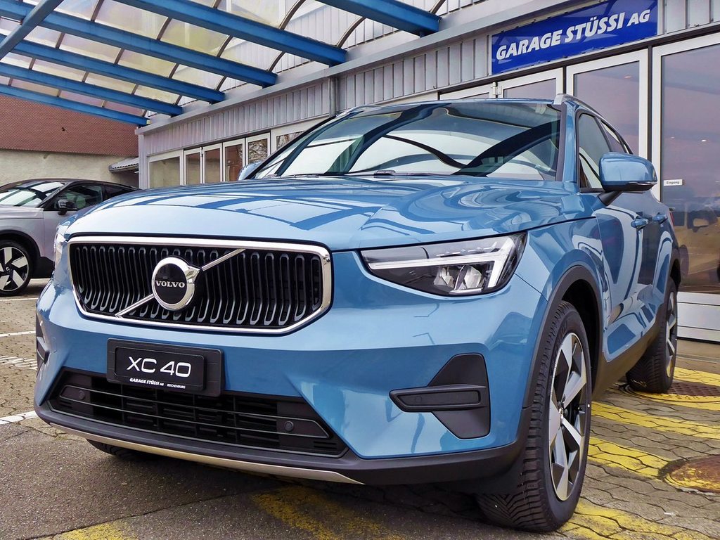 VOLVO XC40 T2 Core Geartronic vorführwagen für CHF 43'800,