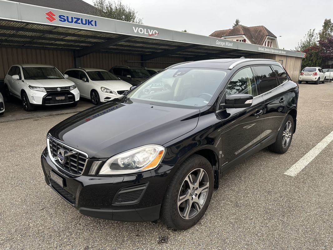 VOLVO XC60 2.4 D5 Summum AWD gebraucht für CHF 13'400,