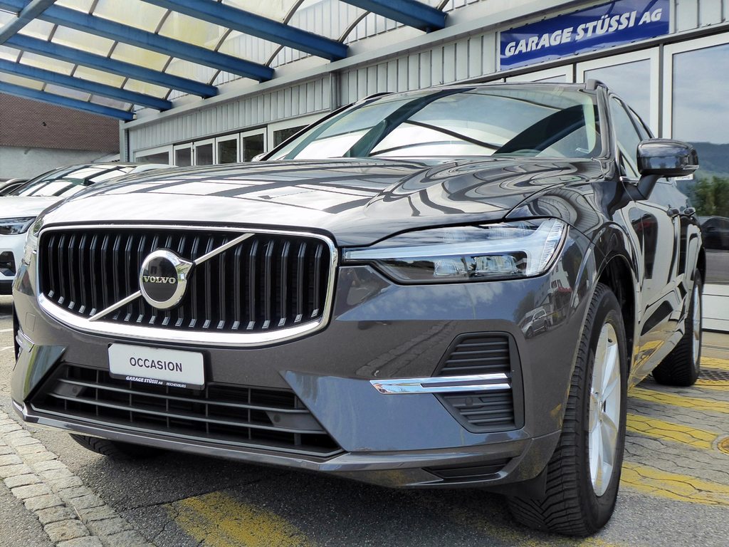 VOLVO XC60 B4 D AWD Core gebraucht für CHF 49'500,