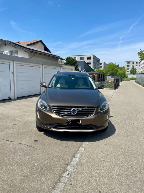 VOLVO XC60 2.4 D4 Summum AWD S/S gebraucht für CHF 18'600,