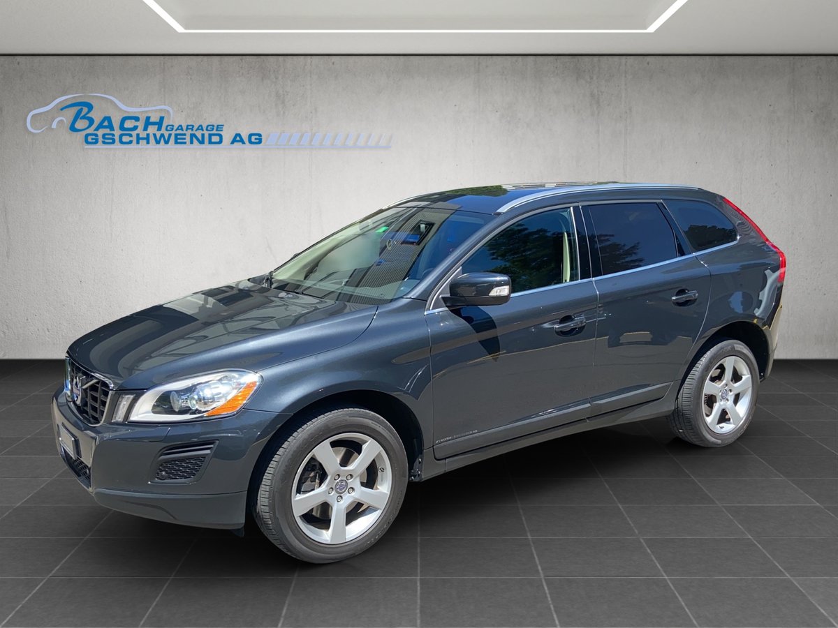 VOLVO XC60 D4 AWD Summum Geartroni gebraucht für CHF 17'200,