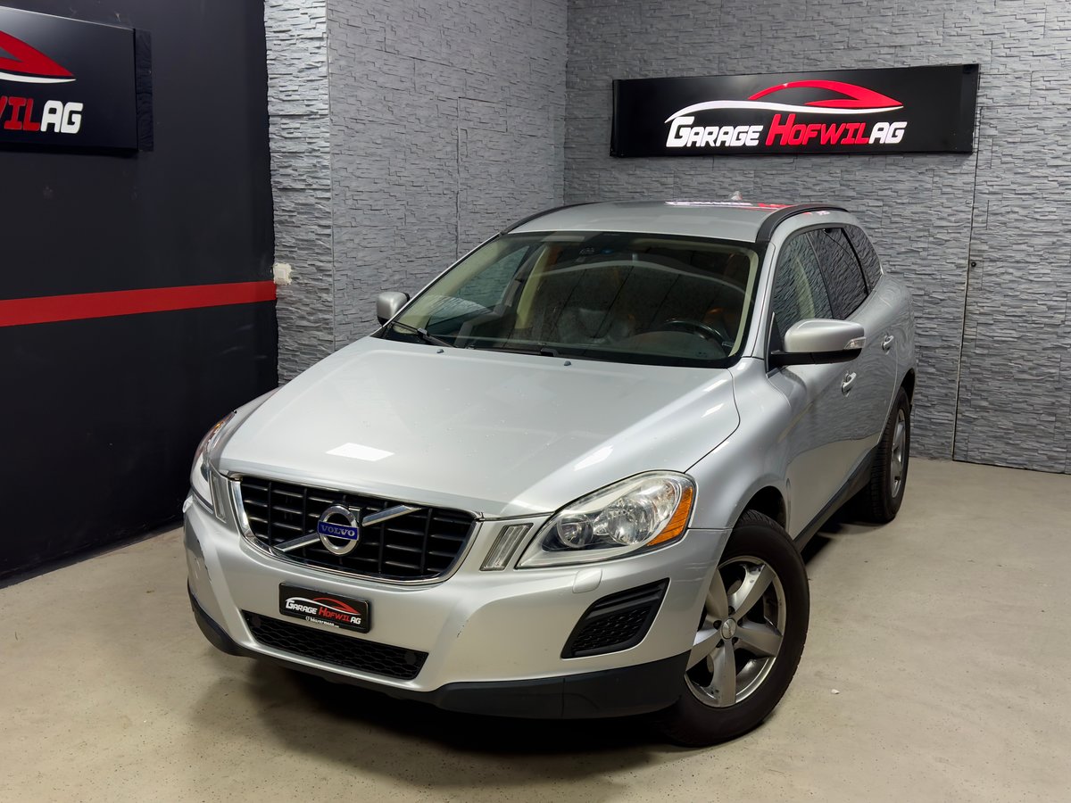 VOLVO XC60 D3 AWD Momentum Geartro gebraucht für CHF 11'950,