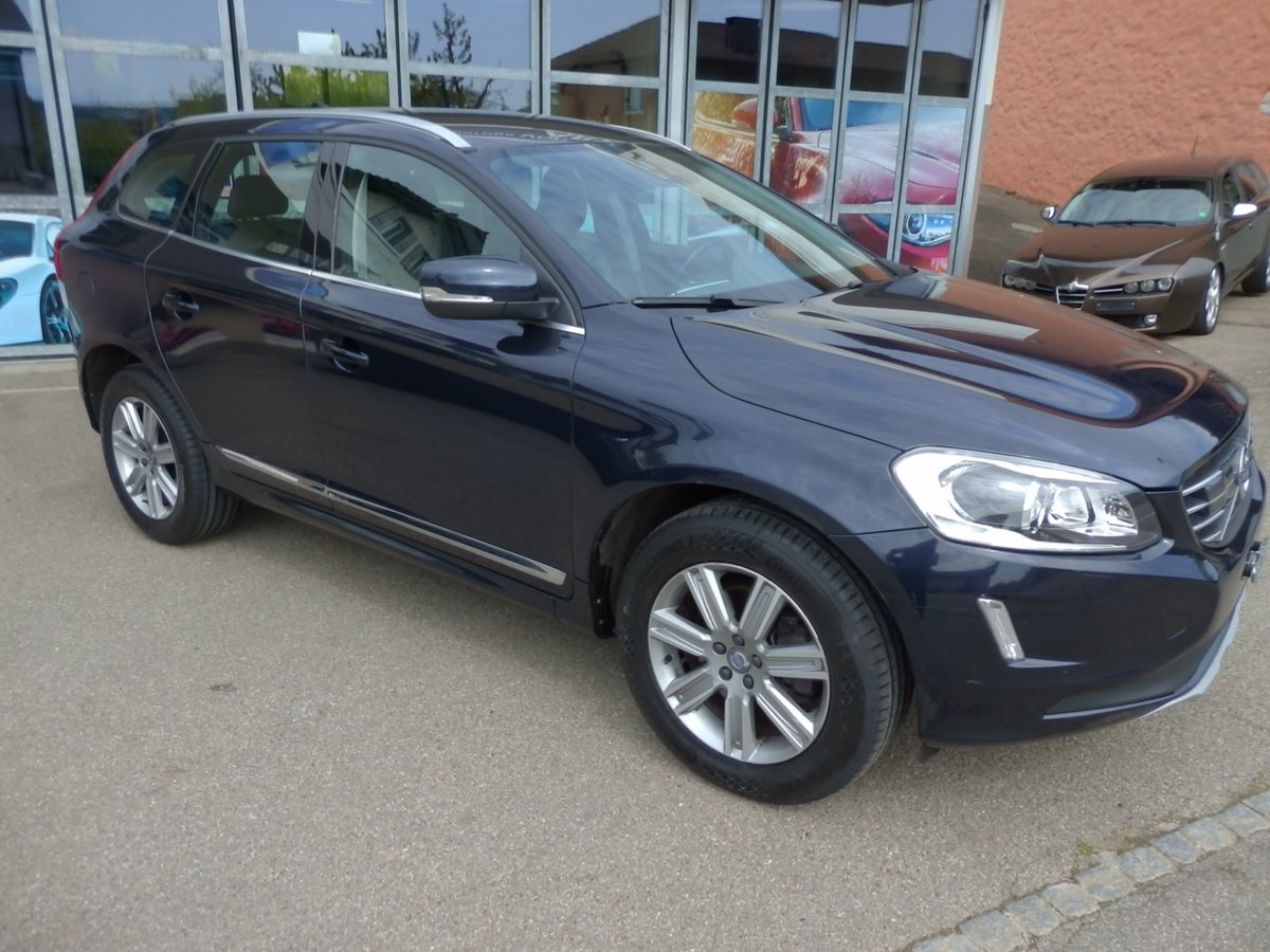 VOLVO XC60 D4 AWD Summum Geartroni gebraucht für CHF 15'800,