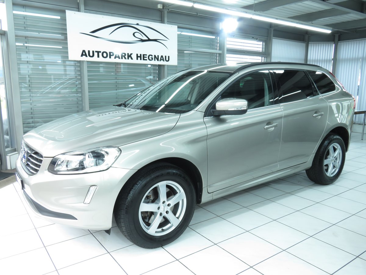 VOLVO XC60 D5 AWD Momentum Geartro gebraucht für CHF 17'900,