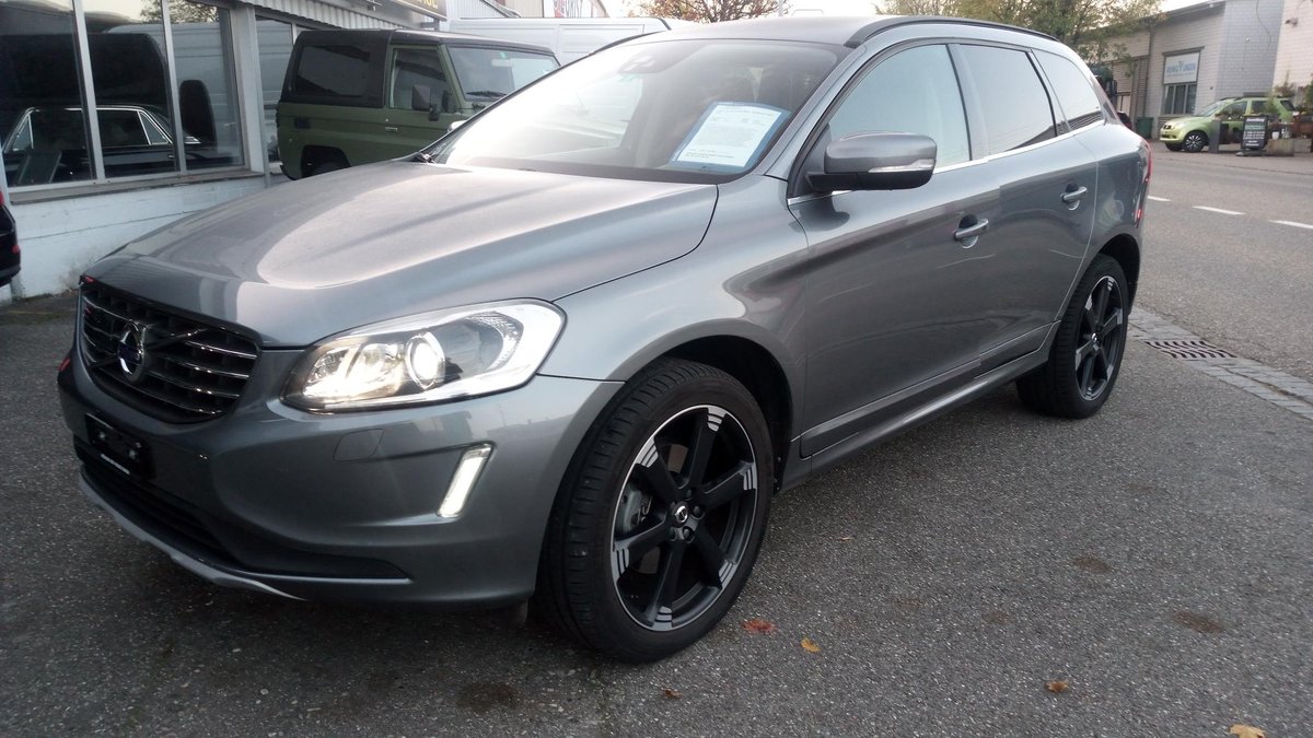 VOLVO XC60 D4 AWD Momentum R