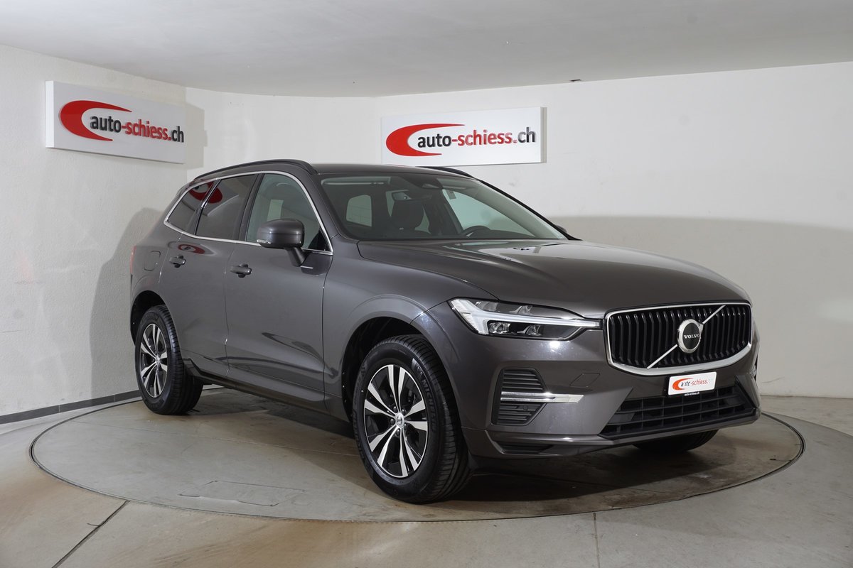 VOLVO XC60 B4 Benzin Mild Hybrid M gebraucht für CHF 29'980,