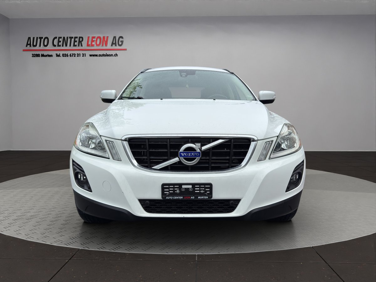 VOLVO XC60 2.4D AWD Kinetic Geartr gebraucht für CHF 7'900,
