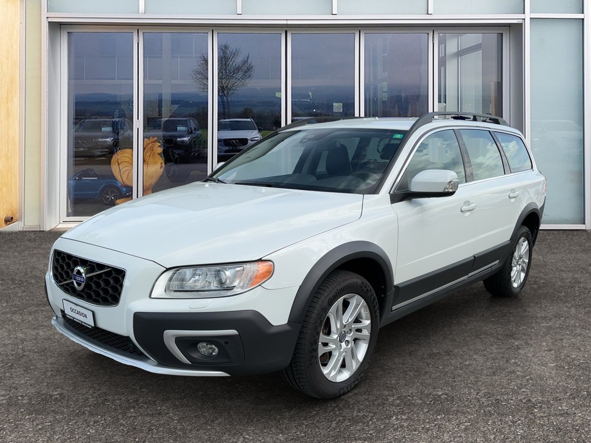 VOLVO XC70 2.4 D5 Momentum AWD gebraucht für CHF 12'950,