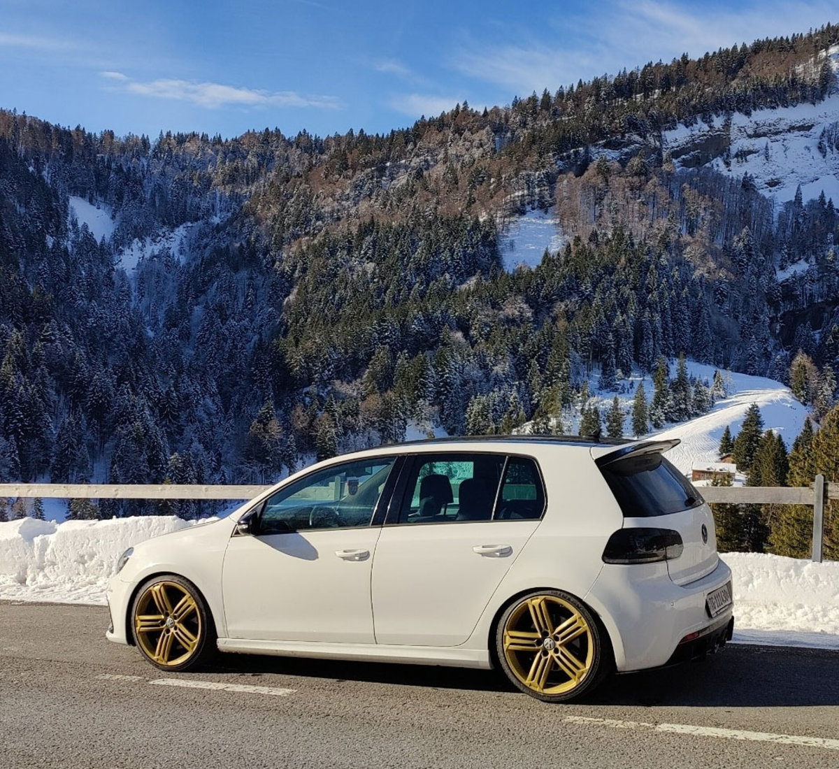 VW Golf VI 2.0 TSI R 4motion gebraucht für CHF 12'500,