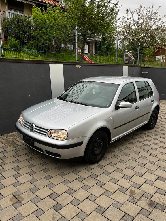 VW Golf IV 1.6 Basis gebraucht für CHF 3'999,