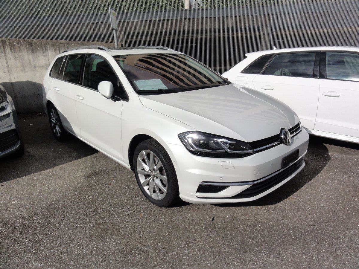 VW Golf Variant 1.5 TSI EVO Highli gebraucht für CHF 19'800,