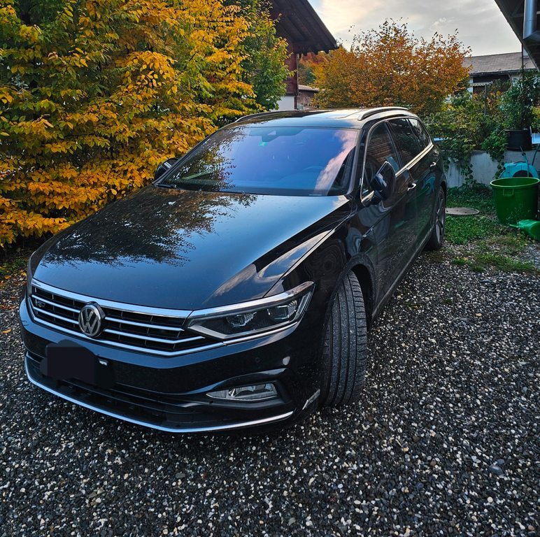 VW Passat Variant 2.0 TDI 240 R